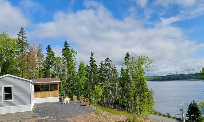 Mulgrave Maison | House with Stunning Ocean View