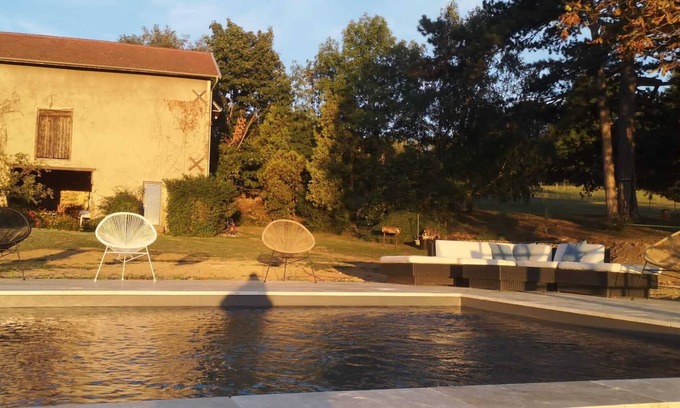 Vienne Maison | House with stunning views in the heart of nature