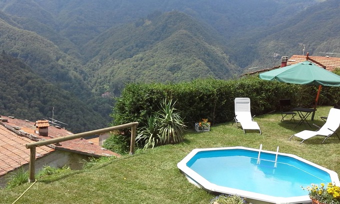 Stazzema Maison | Maison avec piscine située dans les montagnes et près de la mer.