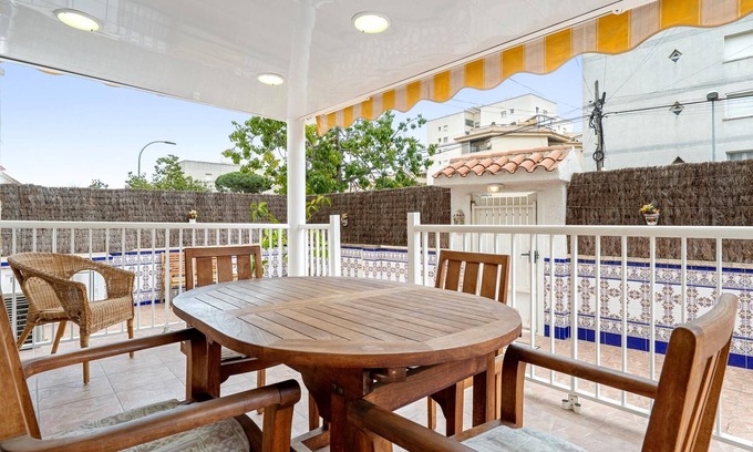 Cunit Villa | House with terrace and parking 150m beach