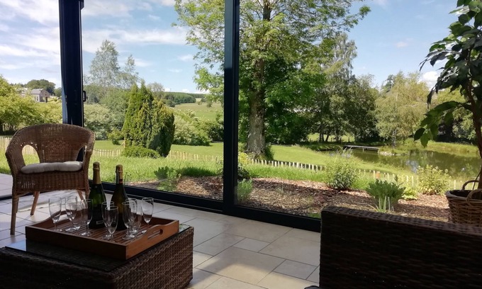 Tavigny Cottage | Maison avec veranda, 5 chambres, 2 salles de bain