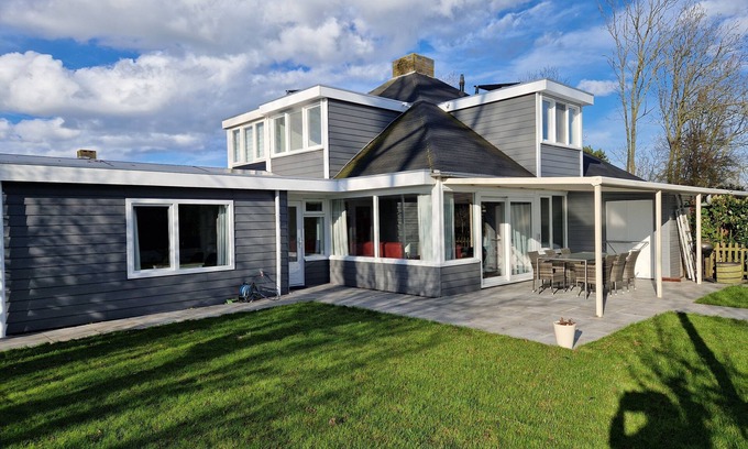 Stavenisse Maison | House Zeeland am Deich - NEW modernized, oasis of relaxation