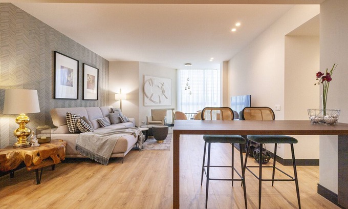 Castillejos Appartement | Housing Castellana I by Sharing Co
