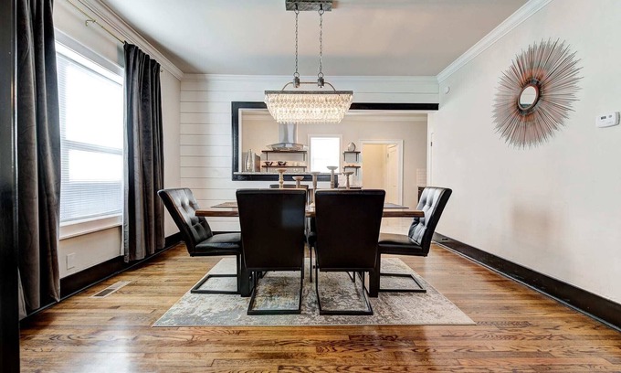 Lincoln Terrace Maison | Lincoln Tudor – 3 en 1-près de OU Med, Bricktown, Arena