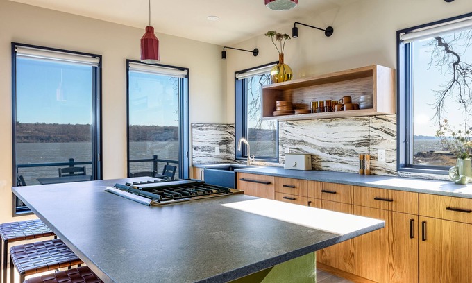 Malden Maison | Hudson River Way by Woodstock Way Hotel