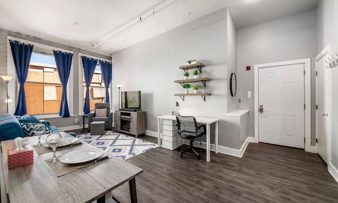 Short North Copropriété | Huge 2 BR Convention Center Condo by Short North + Downtown+ North Market
