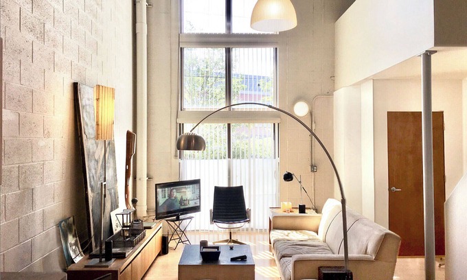 Ann Arbor Appartement | Huge Bohemian Artist Loft with Amazing Light, Design, & Location, near Downtown