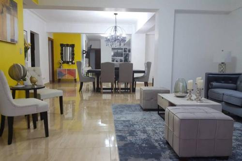 Viejo Arroyo Hondo Appartement | Huge Luxury Penthouse, Family friendly