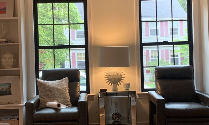 Jamaica Hills - Pond Maison | Huge Pondside home- Perfect spot to enjoy Boston for week of the 4th!!