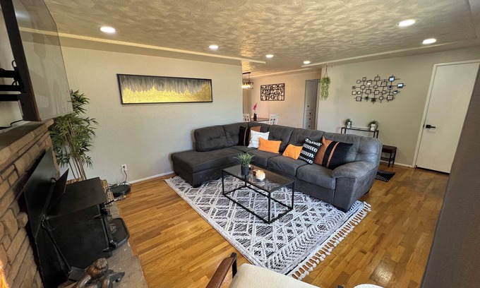 Parkland Appartement | 💥HUGE, PRIVATE, 3 BEDROOM/1 BATH NEAR PLU & JBLM💥