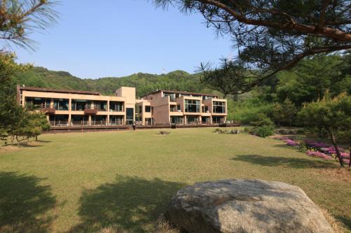 Bongpyeong Maison | Hugel Heim Pension