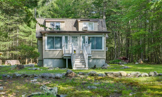 Circleville Maison | Huguenot Retreat with Screened Porch and Lake Access!