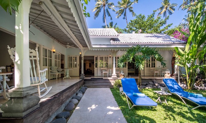Candi Dasa Villa | New! 2 BR Villa, private access to beach