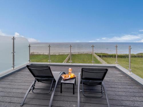 Reighton Maison | Hunroe Brow