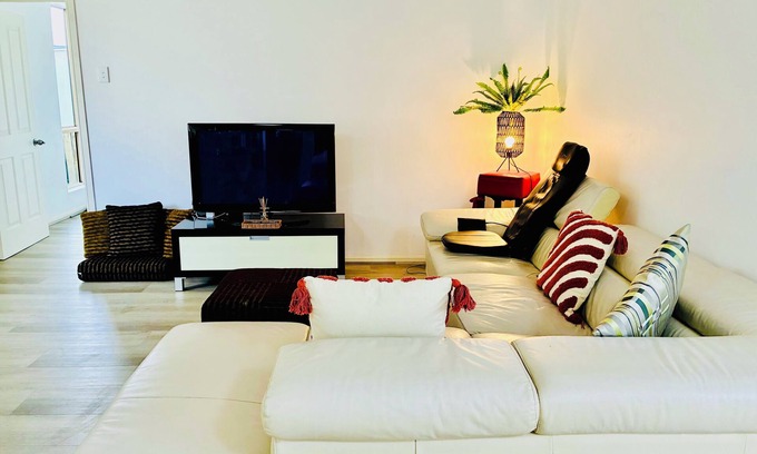 Weston Maison | Hunter Valley Escape 4BR 2 Bath Work & Leisure