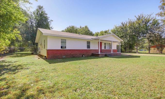 Poplar Grove Maison | Hunting & Fishing Retreat in Marvell!