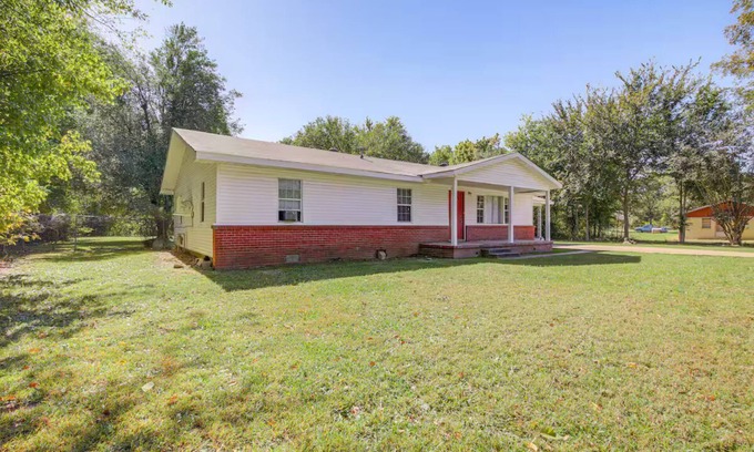 Poplar Grove Maison | Hunting & Fishing Retreat in Marvell!