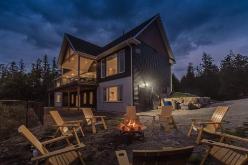 South Bruce Peninsula Maison | Huronia Luxury Lakefront Views & Game Room!