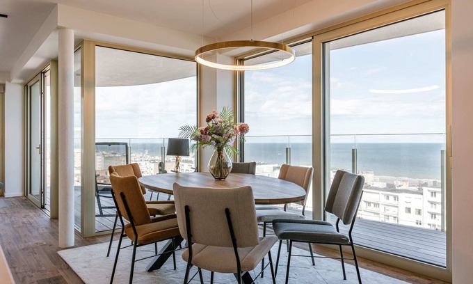 Ostend City Centre Appartement | Huswell - Spacious sea view apartment with terrace