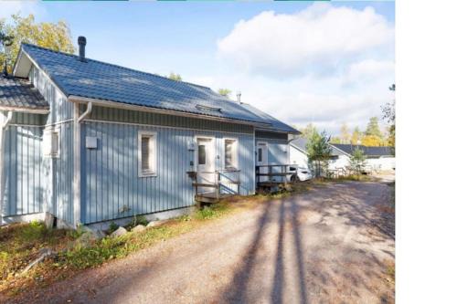 Royla Appartement | Huvila saunalla ja paljulla Korpilammen rannalla
