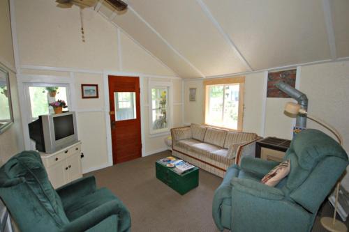 Poultney Maison | Hydrangea Cottage