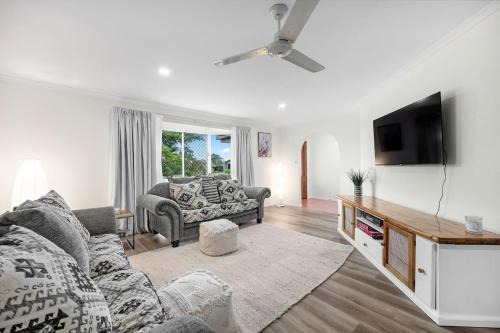 Eli Waters Appartement | 'Hygge' Family-Friendly Comfort in Hervey Bay