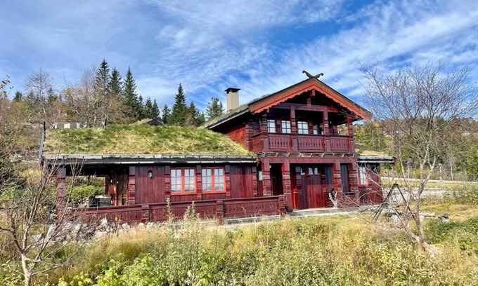 B Cabine | Hyggelig Hytte med Sauna og Innendørs Boblebadekar. Nær Skibakken og Sommarland