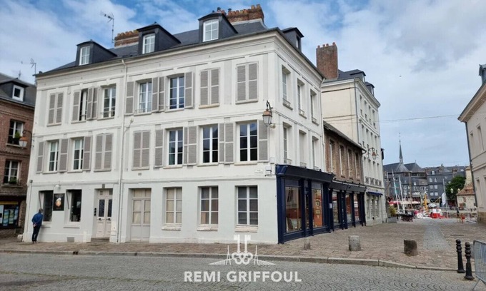 Enclos Appartement | Hypolite 3*New* - Bel Appartement pour 4 - 80 mètres du Port d' Honfleur