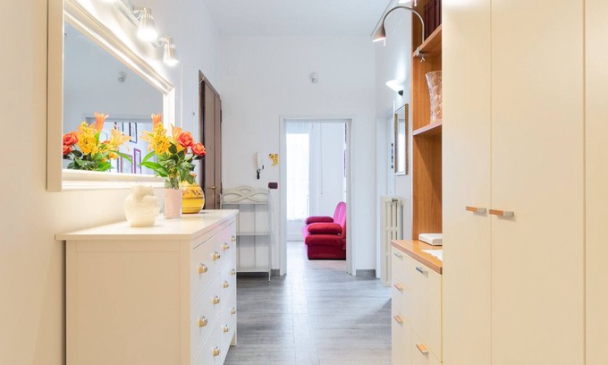 Careggi Rifredi Appartement | central area, bright comfortable large with excellent wifi