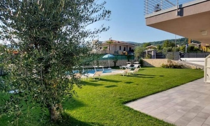 Garda Appartement | I tre olivi - Appartamento La Rocca