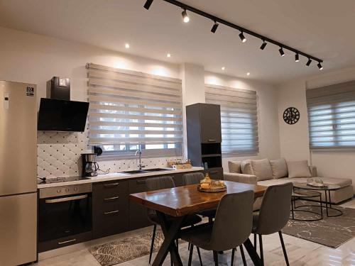 Volos Appartement | Iatrou city home