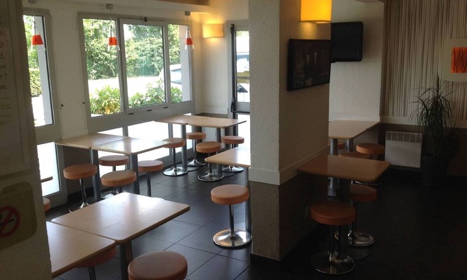 Orgeval Hôtel | ibis budget Orgeval