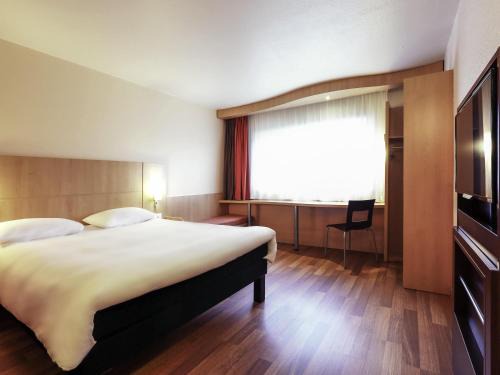 Villers-Semeuse Hôtel | ibis Charleville Mézières