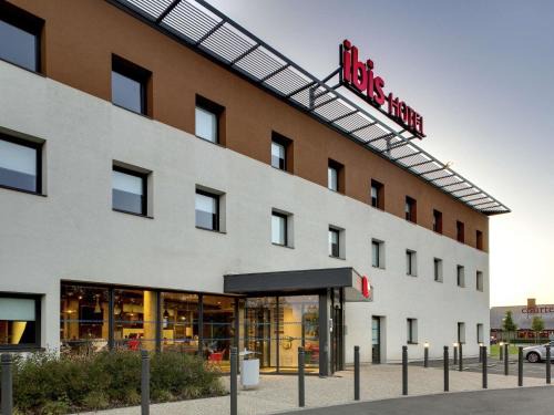 Montceau-les-Mines Hôtel | ibis Montceau les Mines