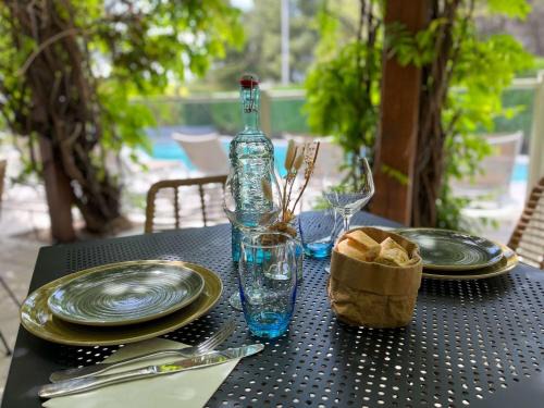 Costieres Hôtel | ibis Nîmes Ouest - A9