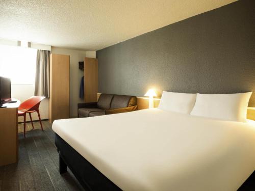 Chevilly-Larue Hôtel | Ibis Orly Chevilly Tram 7