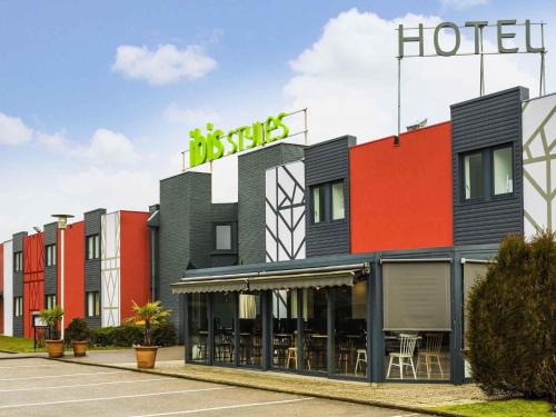 Val-de-Reuil Hôtel | ibis Styles Rouen Val De Reuil