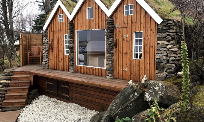Reykjavik Villa | SJF Villa avec bain à remous et vue sur les montagnes - 15 min du centre-ville de REYKJAVÍK, ISLANDE
