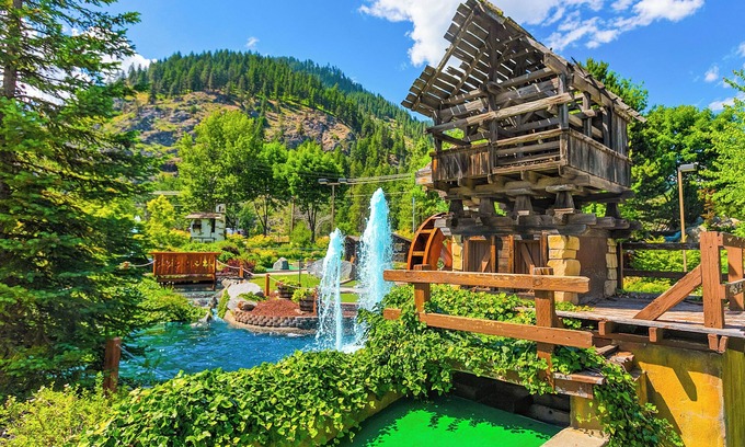 Downtown Leavenworth Appartement | Icicle Village Blizzard Pool Parking