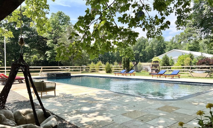 Columbia Maison | Iconic Forest Retreat with Pool & Hot Tub in the Delaware River Valley