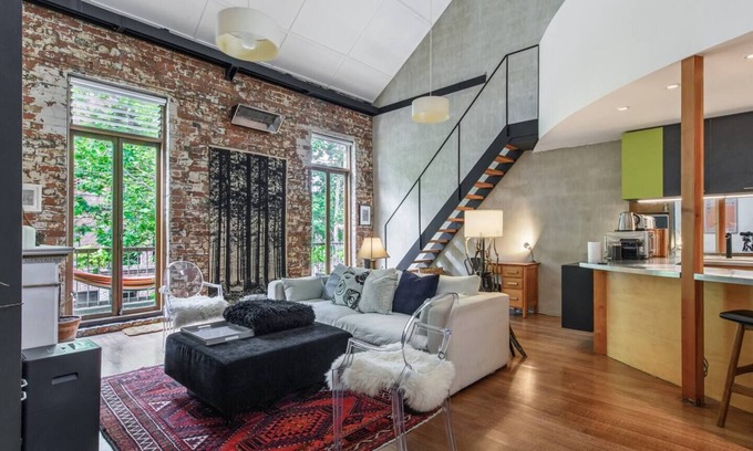 Collingwood North Maison | Iconic MacRobertson Chocolate Factory Conversion