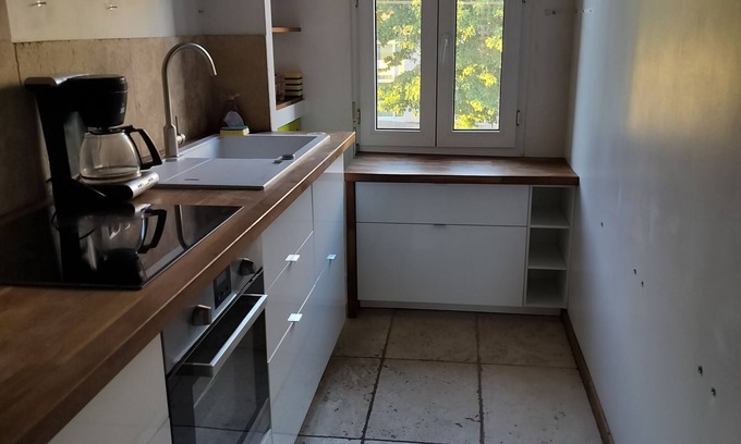 Fontaine Lestang Appartement | Appartement idéal en plein centre ville