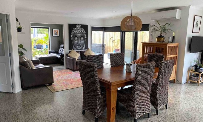 Papamoa Beach Maison | Ideal family holiday spot