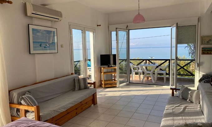 Nea Moudania Maison | Ideal Holidays