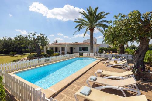 Plamanyola Maison | Ideal house for two families with pool and barbecue