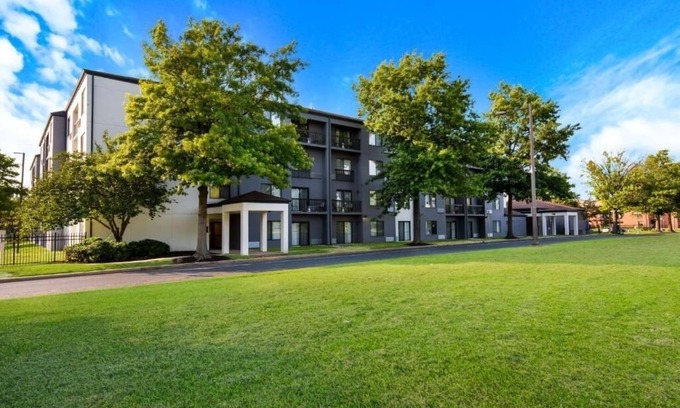 Eastwick Hôtel | Ideal Mix of Comfort and Value! Near African American Museum, Pet-Friendly