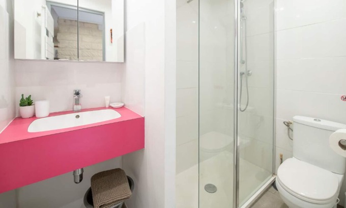 Gambetta Appartement | Palissade A : · Suite FARNIENTE et Jardin en ville + Clim + Garage