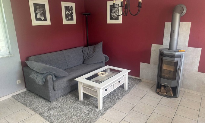 Stuthof Maison | Idyllic bungalow surrounded by greenery, perfect for relaxing.