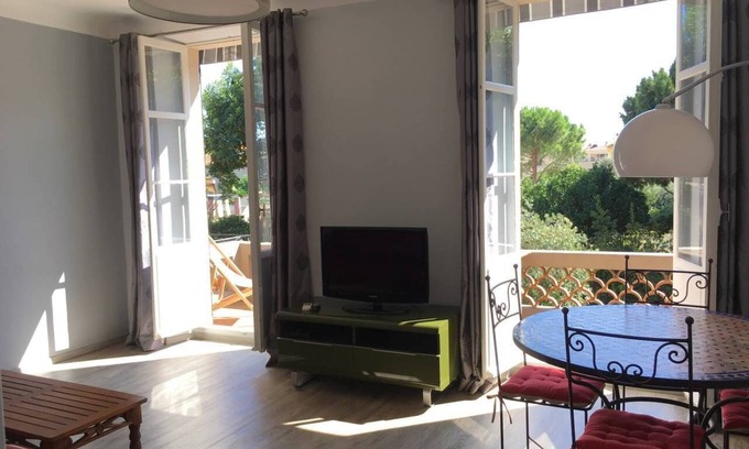 Saint-Jean-Cap-Ferrat Appartement | Escapade idyllique au coeur de la Côte d'Azur
