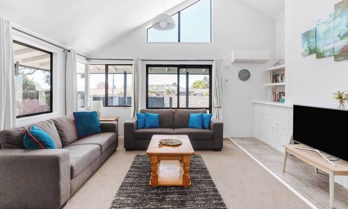 Tauranga Maison | Idyllic Home in Matua